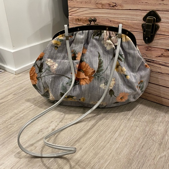 VINTAGE | Velour Floral Print Large Purse - Picture 3 of 7